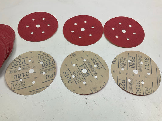 3M 01142 Red Abrasive Hookit Sanding Disc Dust Free 6'' P220 Grit, 50 Discs