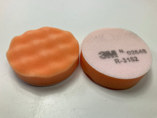 3M 02648 Finesse-it Orange Buffing Pad - 3-1/4 '' - Hook-and-Loop - QTY 10