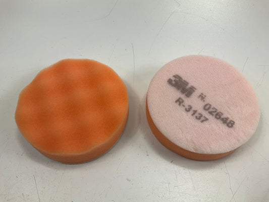 3M 02648 Finesse-it Orange Buffing Pad - 3-1/4 '' - Hook-and-Loop - QTY 8 Pads