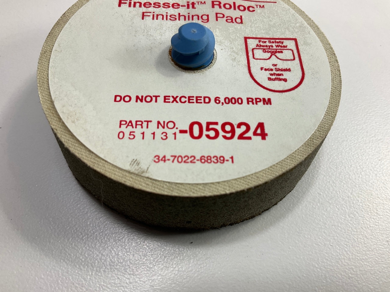 3M 05924 Finesse-it Roloc 3'' Finishing Pad