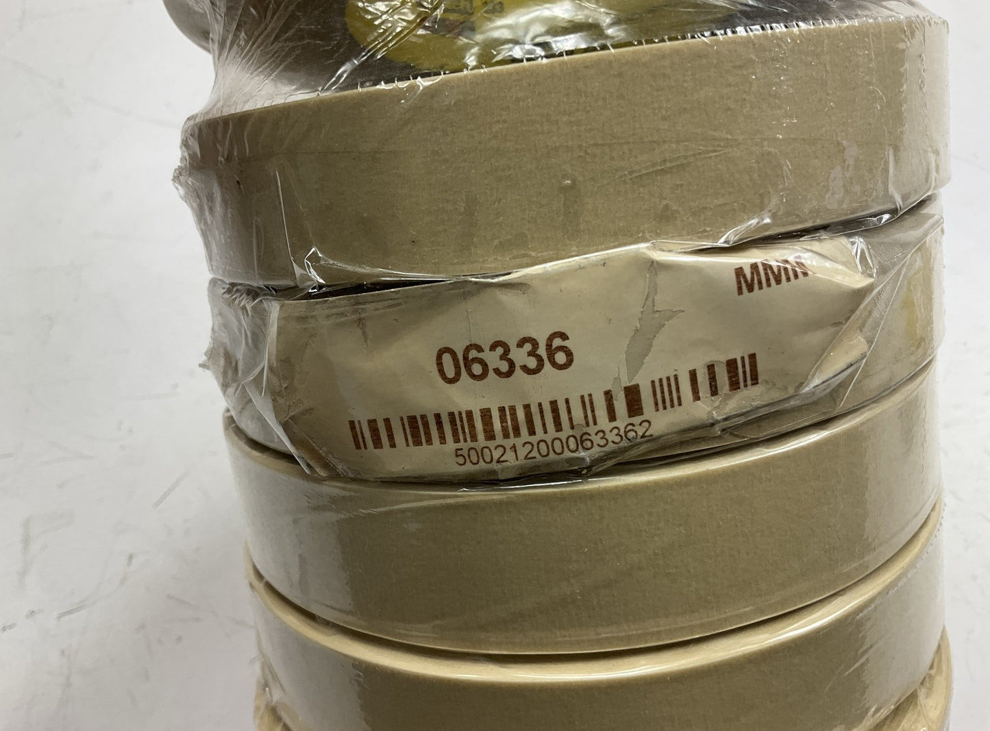 (34) 3M 06336 Automotive Refinish Masking Tape 233, 0.94'' X 60 Yard Each Roll