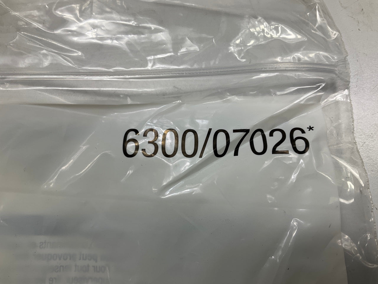 3M 07026 6300 Half Face *Large* Respirator Mask Facepiece (Filters Not Included)