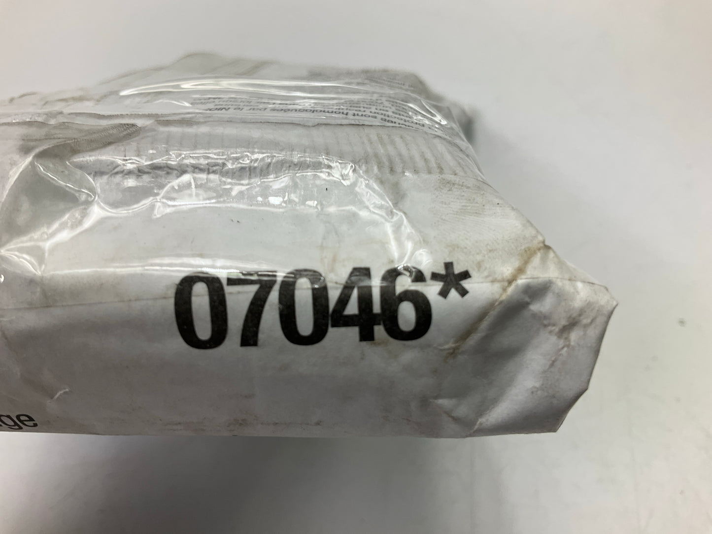 3M 07046 Organic Vapor Filter Cartridge 6001 - 2 Pack (as Shown) Exp. 11/2028