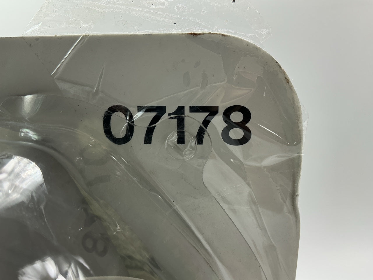 OPEN BOX 3M 07178 Automotive Paint Spray Respirator Mask, Medium OV/P95 08/2029