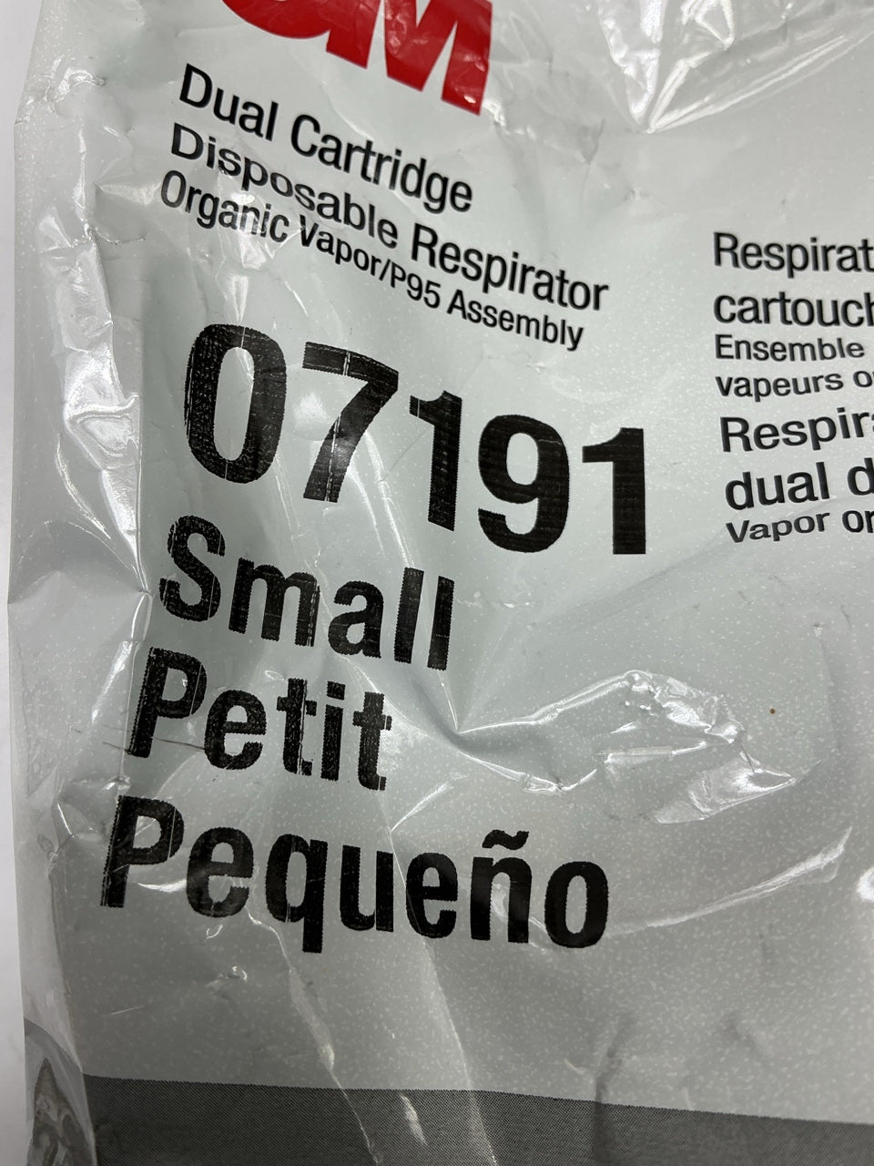 3M 07191 Dual Cartridge Respirator Assembly, Organic Vapor/P95, Small, 04/2026