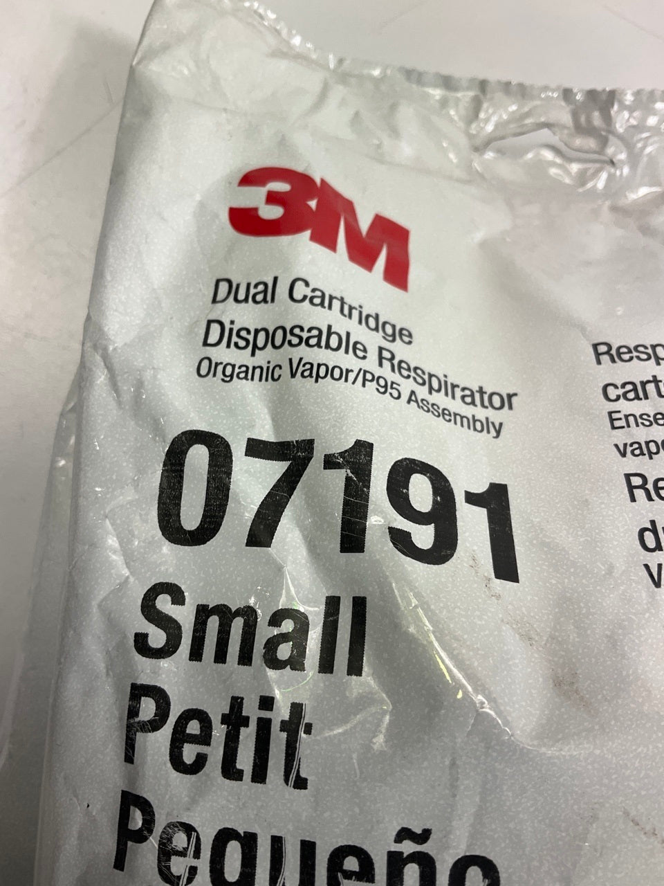 3M 07191 Dual Cartridge Respirator Assembly, Organic Vapor/P95 Small EXP 08/2027