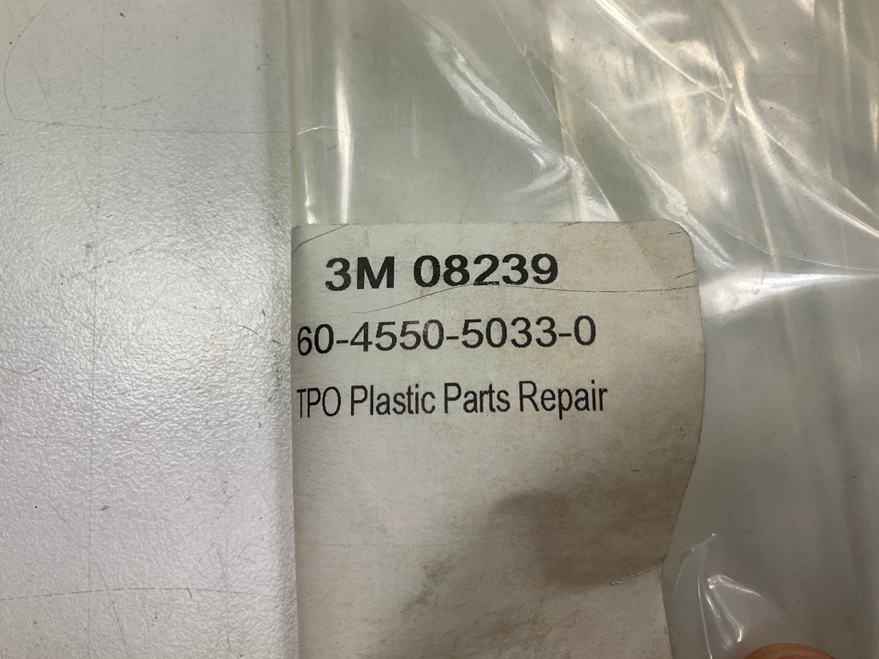 3M 08239 TPO Plastic Parts Repair - 200 Ml Plus 2 Nozzles (6.75 Fl Oz)