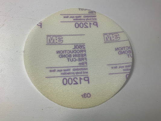 3M 30668 6'' 1200 Grit Purple Finishing Film Hookit Sanding Disc. 50 Per Box