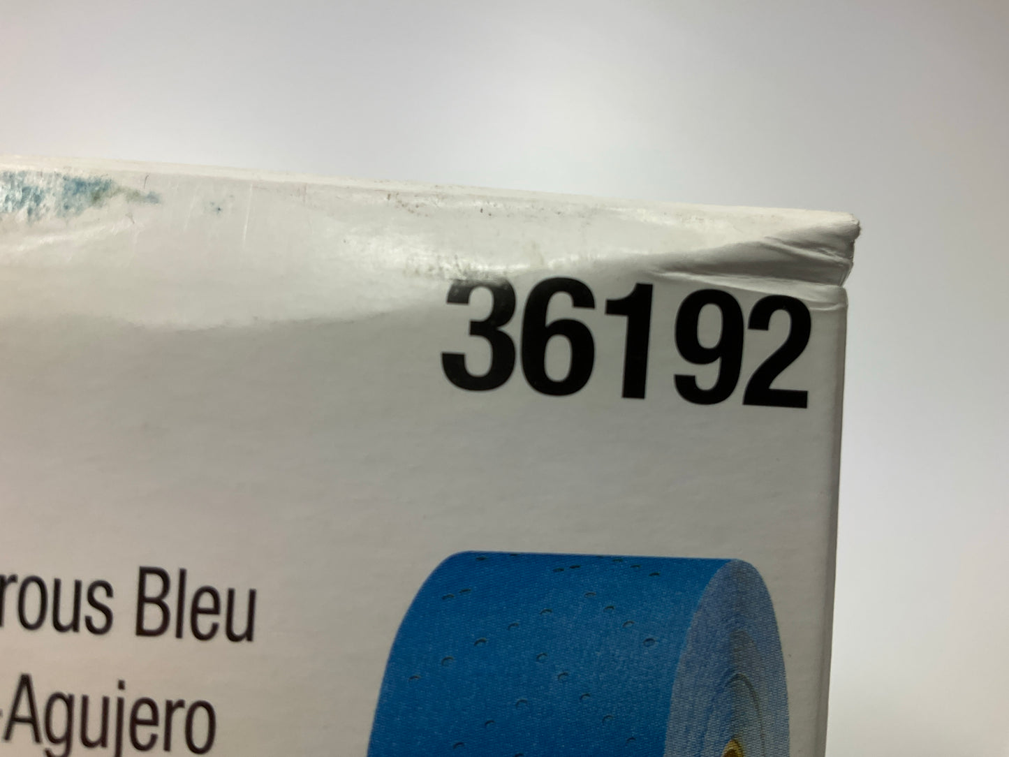 3M 36192 321U Series Multi-Hole 220 Grit 2-3/4'' X 13 Yard Abrasive Sheet Roll