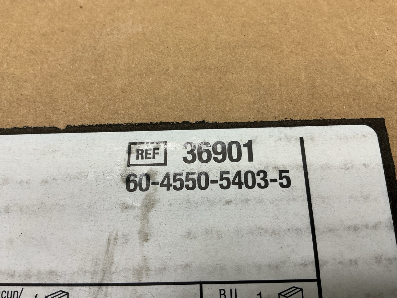 3M 36901 Interior Protection 17''x 19'' Automotive Paper Floor Mat (250/Pack)