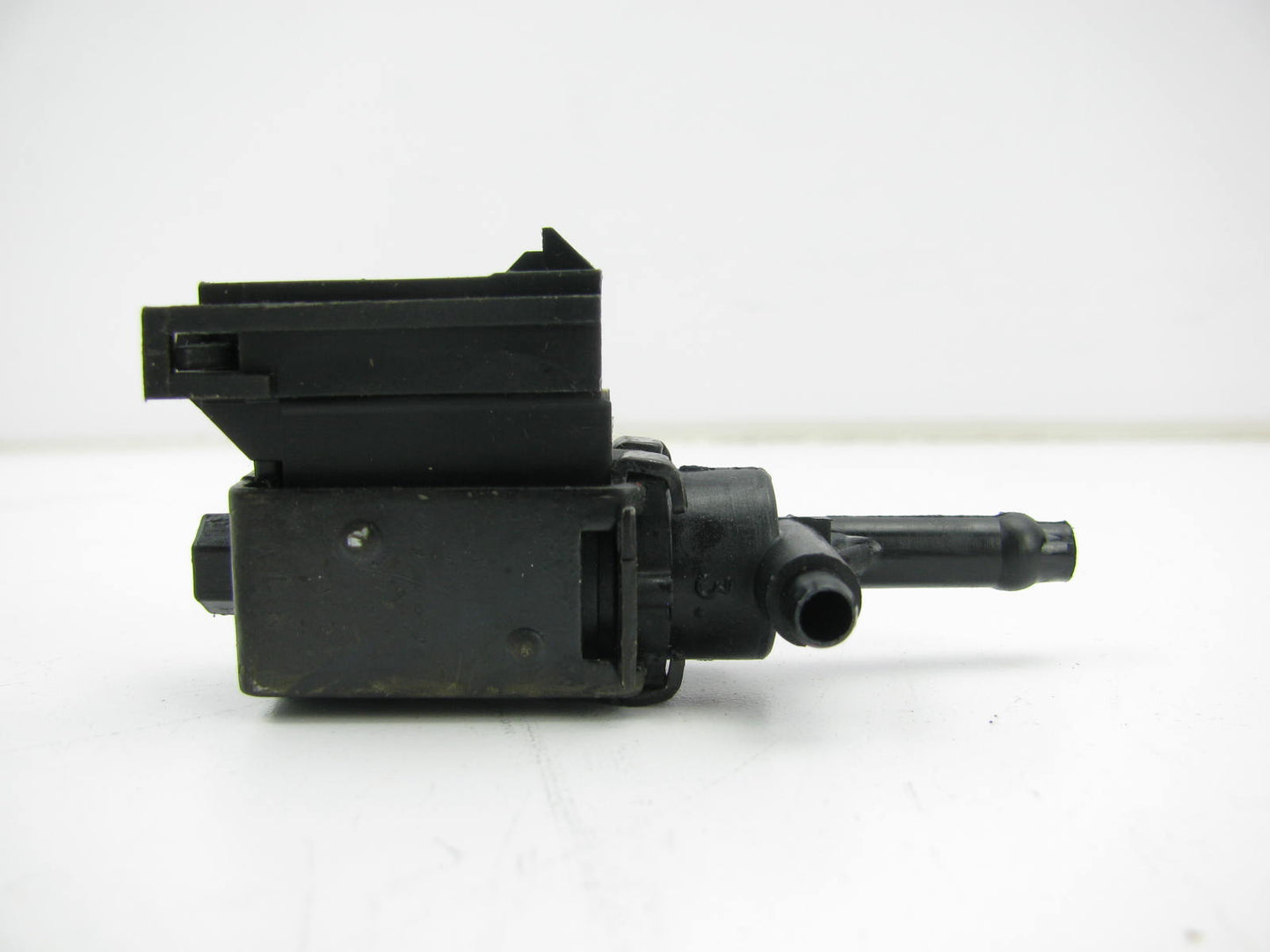 Ac Delco 214-387 Vapor Canister Purge Valve Solenoid OEM GM 17079844