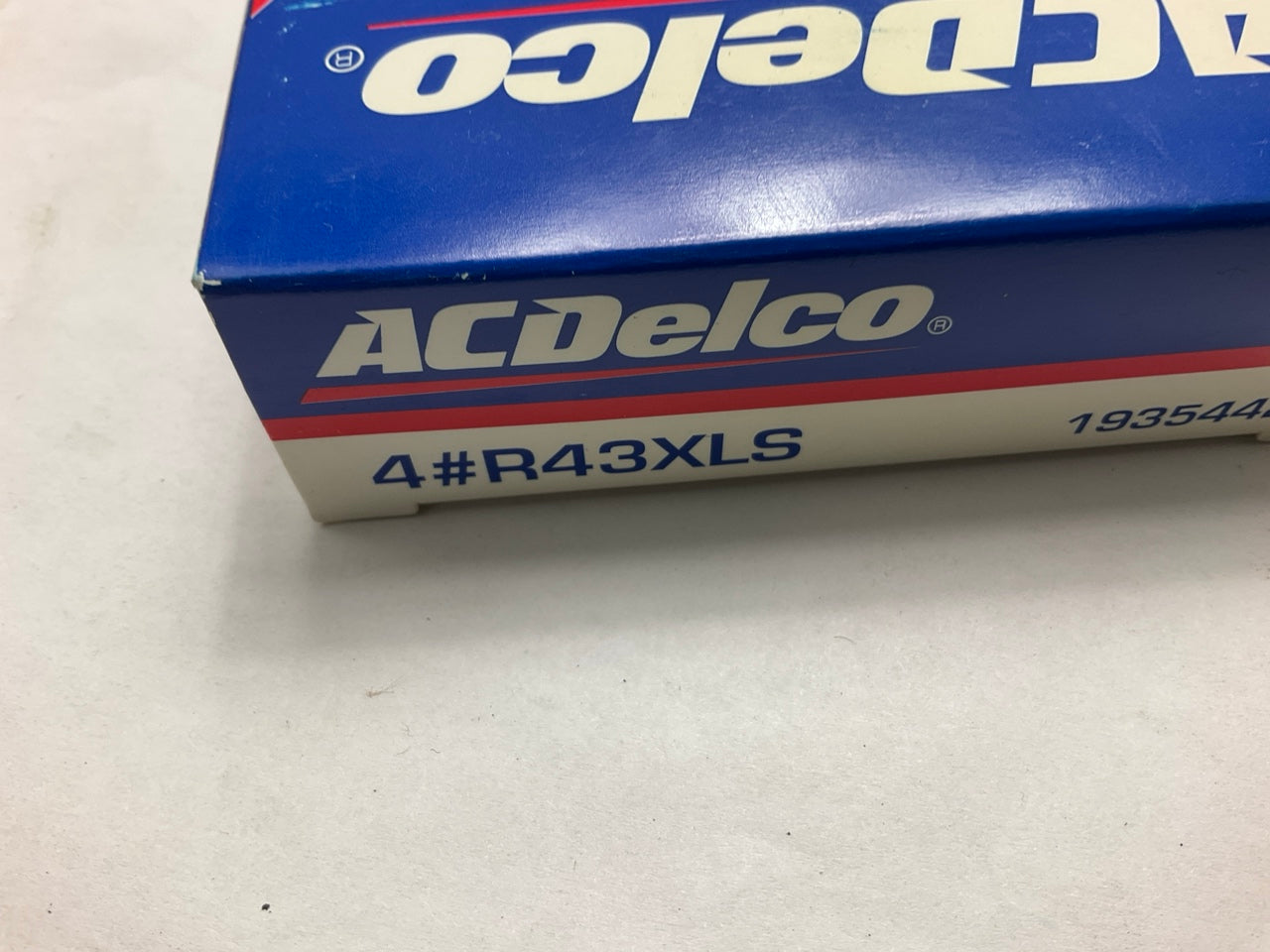 (6) Acdelco R43XLS Spark Plugs