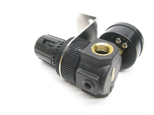 AES 878 HVLP Air Regulator With 1/4'' NPT Diaphragm