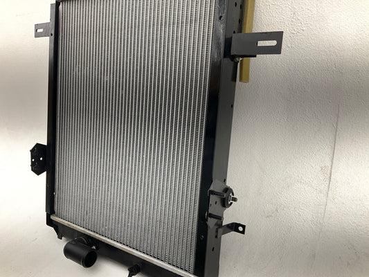 Agility 8067101 Radiator For 1988-1991 Mitsubishi Fuso FE, 90-91 Fuso FG 3.3L