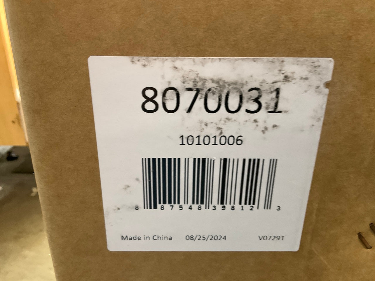 Agility 8070031 Radiator For 97-04 Freightliner Century Class, 00-11 Columbia