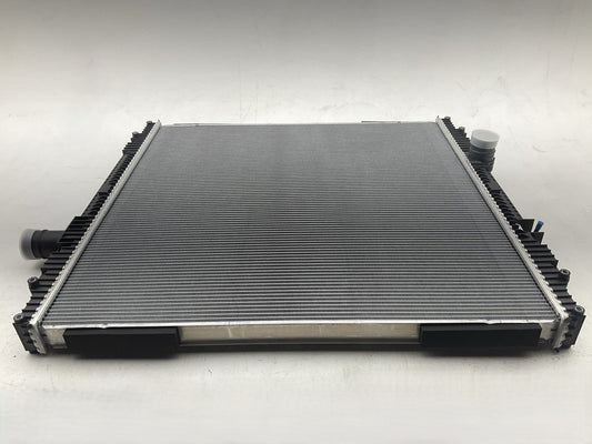 Agility 8070063 Radiator For 2009-2013 Peterbilt 384, 2008-2013 Peterbilt 386