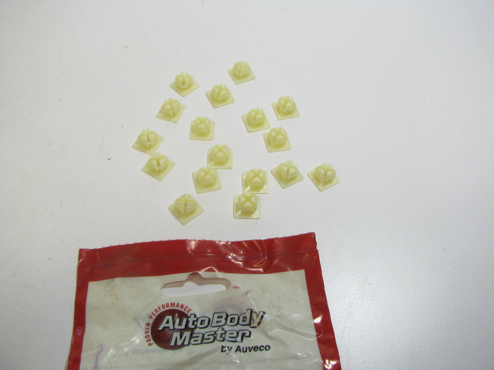 (17) Auto Body Master PM41008 Nylon Nuts For 8 & 10 Screw Size