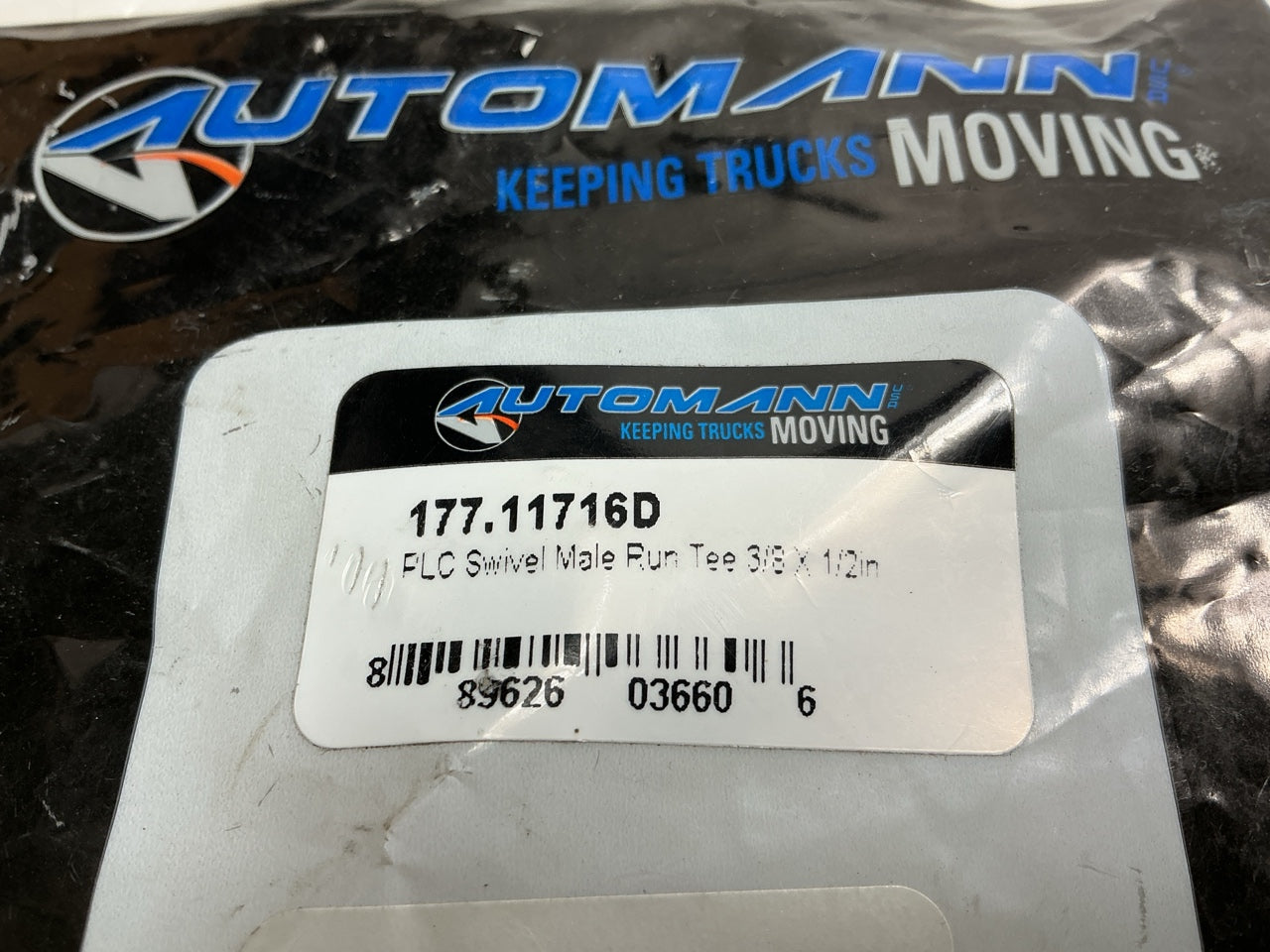Automann 177.11716D Push-Lock Air Brake Fitting, Male Run Tee, 3/8'' X 1/2''