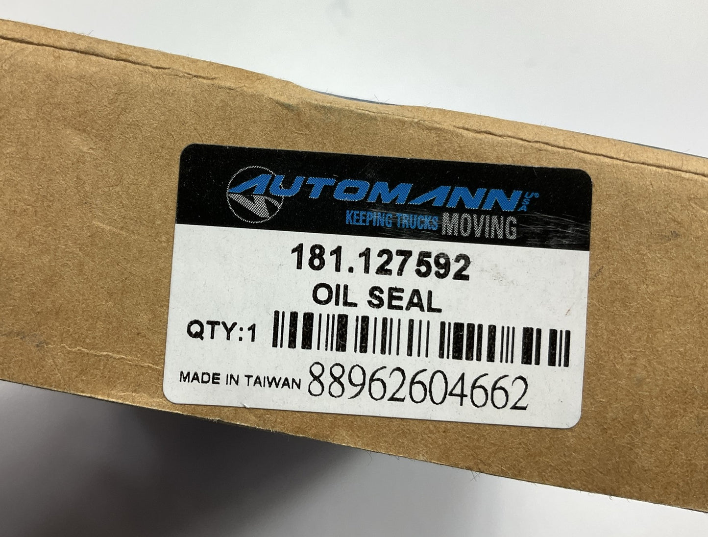 Automann 181.127592 Pinion Seal For Kenworth T660 & Peterbilt 379