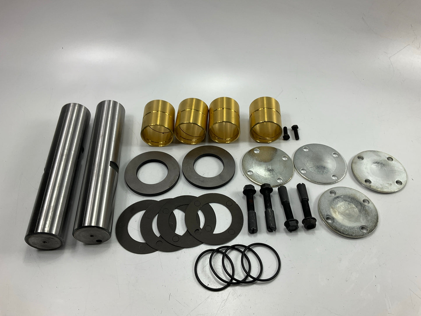 Automann 460.207B Steering King Pin Bolt Set Replaces Ingersoll 700040