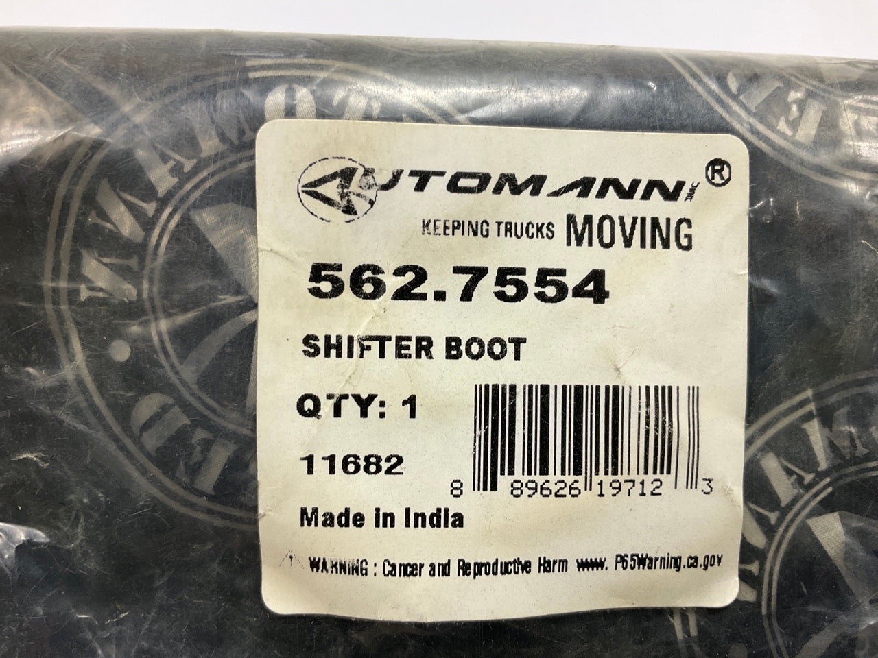 Automann 562-7554 Transmission Shifter Boot For International 9200 9400 9900