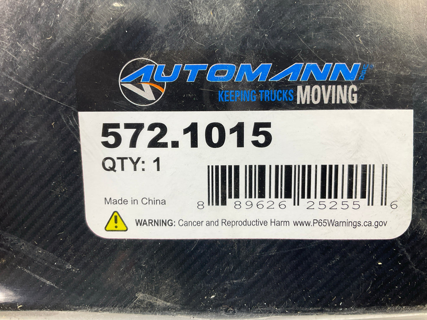 Automann 572.1015 Locking Fuel Tank Cap, Replaces Peterbilt # 1104859200