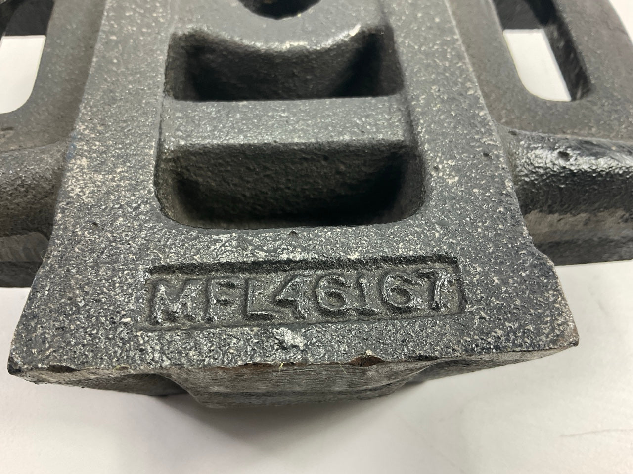 Automann MFL46167 Axle Seat, 4.5 Degree For Freightliner FAS Airliner II