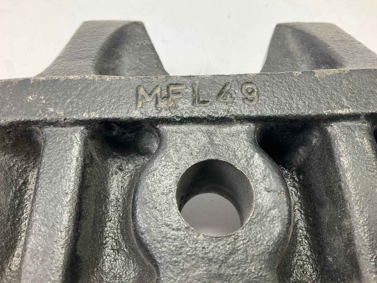 Automann MFL49 Left Axle Seat, Replaces # 1614059002, A6813253719