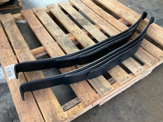 (2) Automann TRA2728 Hutch Leaf Spring 3-Leaf High Arch, 11200 Lb Load Capacity