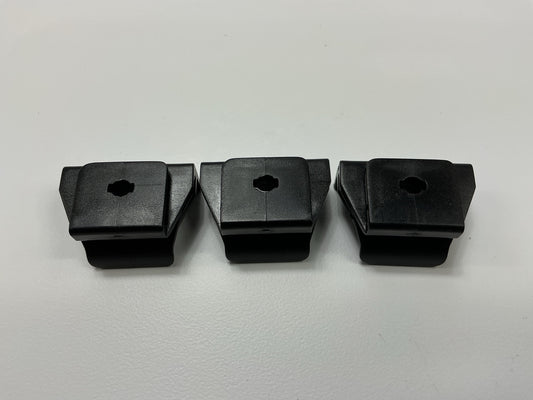 (12) Auveco AP20758 Front Fender & Bumper Cover Clip Width: 25mm Length: 34mm