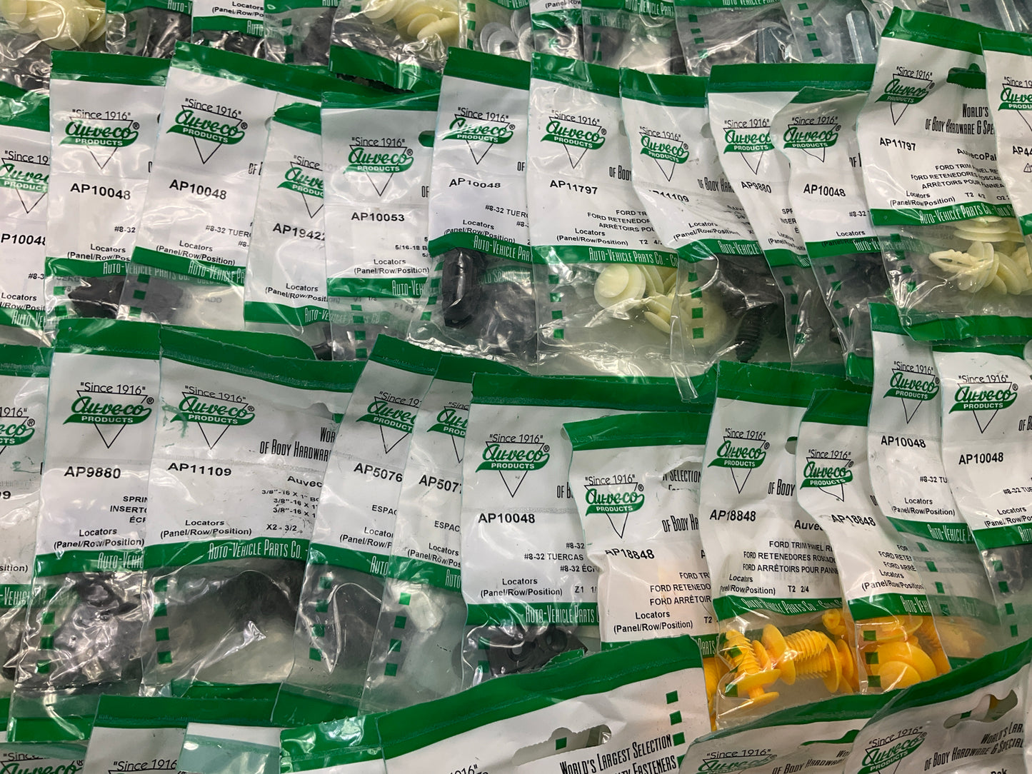 Wholesale Lot # 17 - Auveco Retainer Clips & Hardware Lot, 250 Packs As Shown