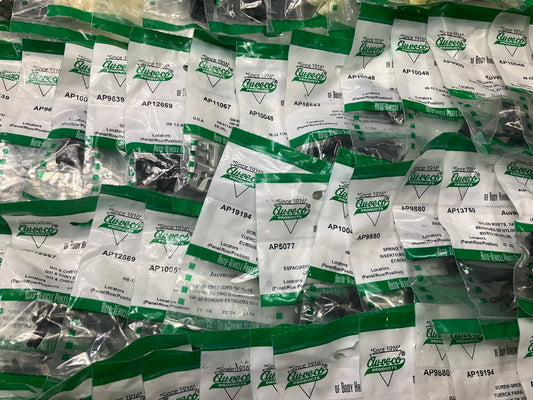 Wholesale Lot # 18 - Auveco Retainer Clips & Hardware Lot, 250 Packs As Shown