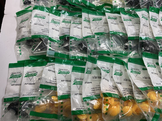 Wholesale Lot # 22 - Auveco Retainer Clips & Hardware Lot, 250 Packs As Shown