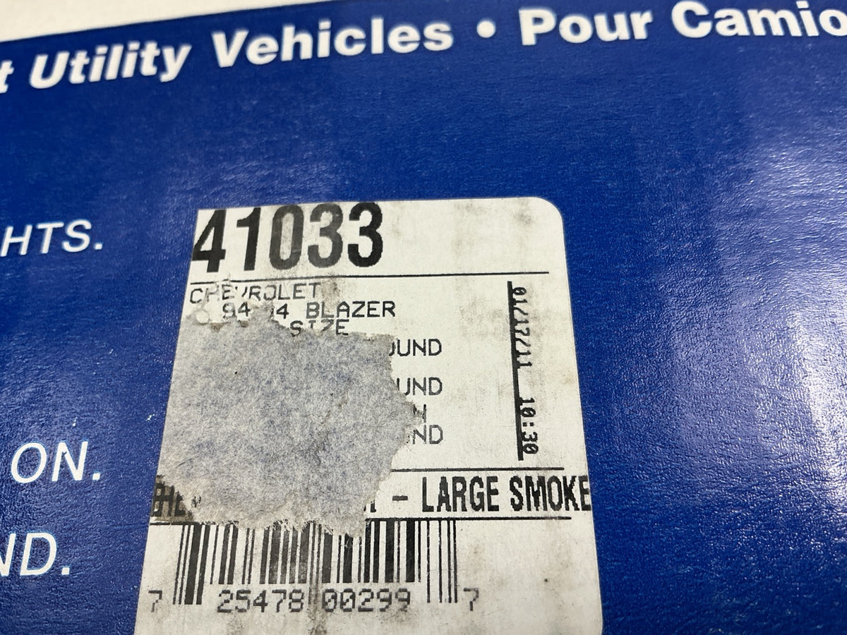 AVS 41033 - Smoked Headlight Ventshade Cover