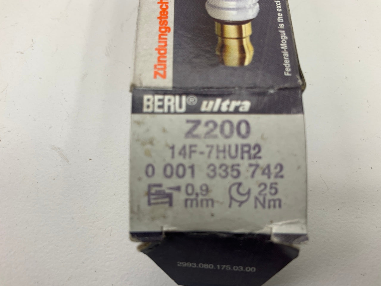 (1) Genuine Beru Z200 Spark Plug For 2005-2014 VW 2.5L V6 14F7HUR2