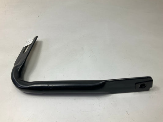 AFTERMARKET 2002-2006 Chevy Avalanche Front Right Bumper Reinforcement Bracket