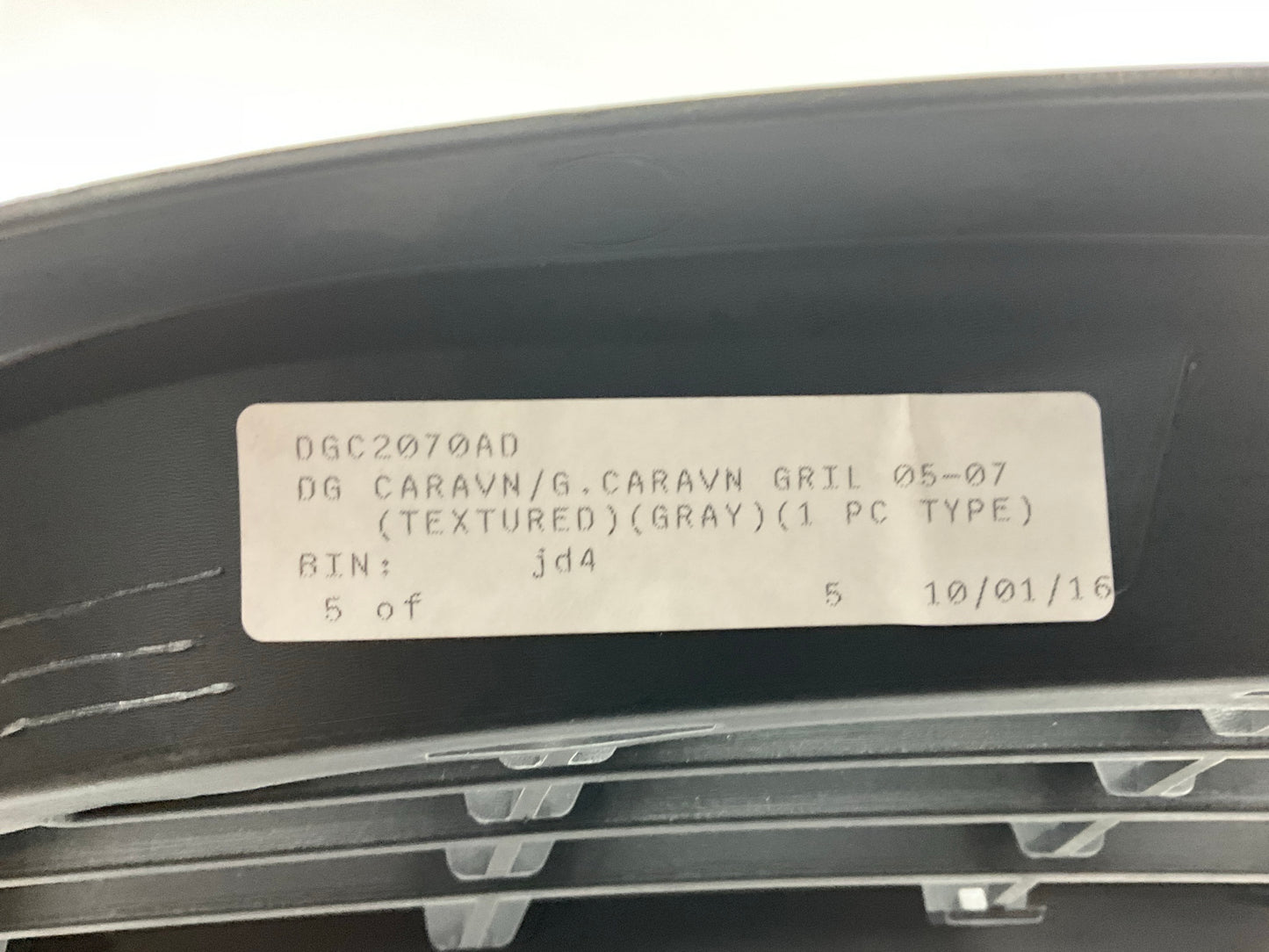 NEW AFTERMARKET DGC2070AD Grille For 2005-2007 Dodge Caravan, Grand Caravan