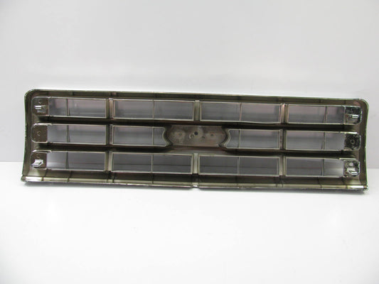 FO1200129 Replacement Front Chrome / Silver Grille 1987-88 Ford F-150/350 Bronco