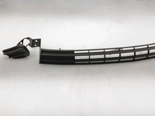NEW GM1200536 Grille For 04-05 Malibu / Maxx LT Textured With Fog Lamp Hole