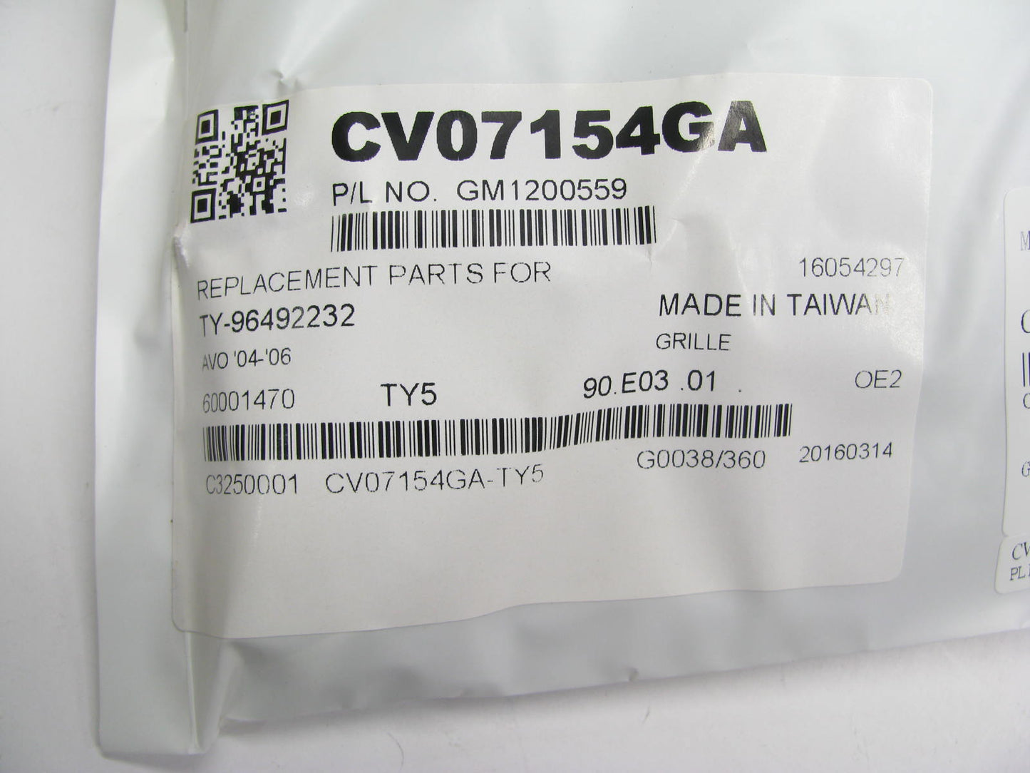 Black Front Grille Grill W/ Chrome Bar For 2004-08 Aveo Hatchback 2004-06 Sedan