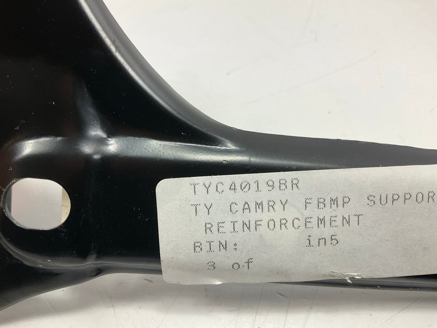NEW AFTERMARKET Front Right Bumper Reinforcement Bracket For 02-06 Toyota Camry
