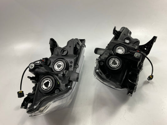 NEW Headlight Lamp Set Halogen Right & Left Headlamp - 2016-2018 Toyota Tacoma