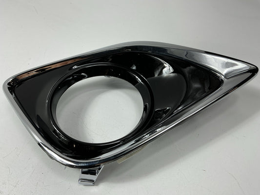 NEW AFTERMARKET Right Fog Light Lamp Bezel For 2013-15 Toyota Venza TO1039183