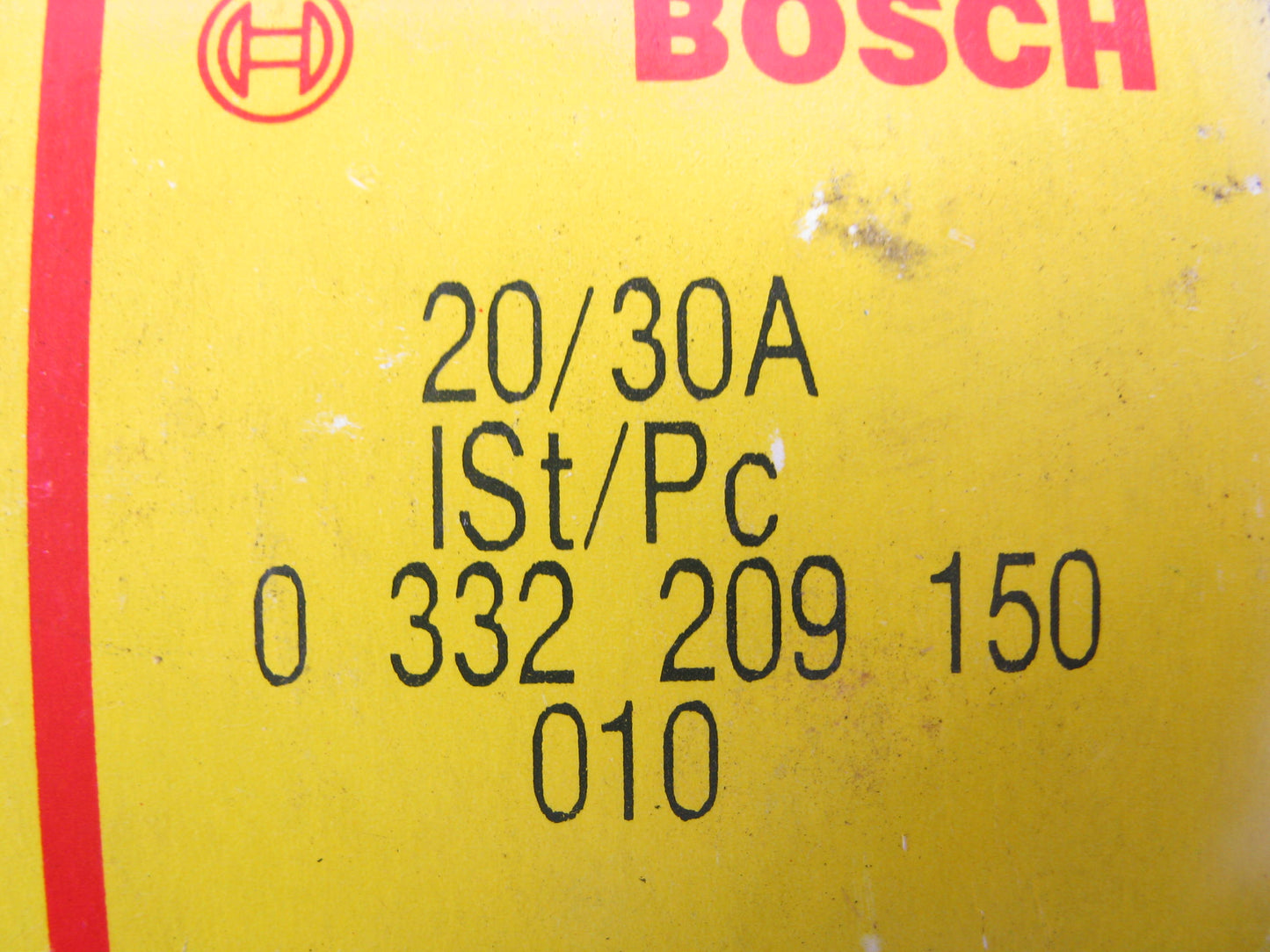 NEW GENUINE Bosch 0332209150 Fuel Injection Main Relay / Fuel Pump Relay 12V