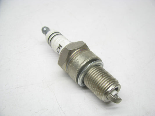 (4) Bosch 7913 Super Plus Ignition Spark Plug - Nickel