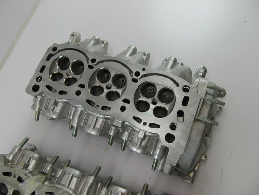 NEW OLD STOCK (PAIR) Left & Right Cylinder Heads 1993-1995 Ford Taurus 3.2L SHO