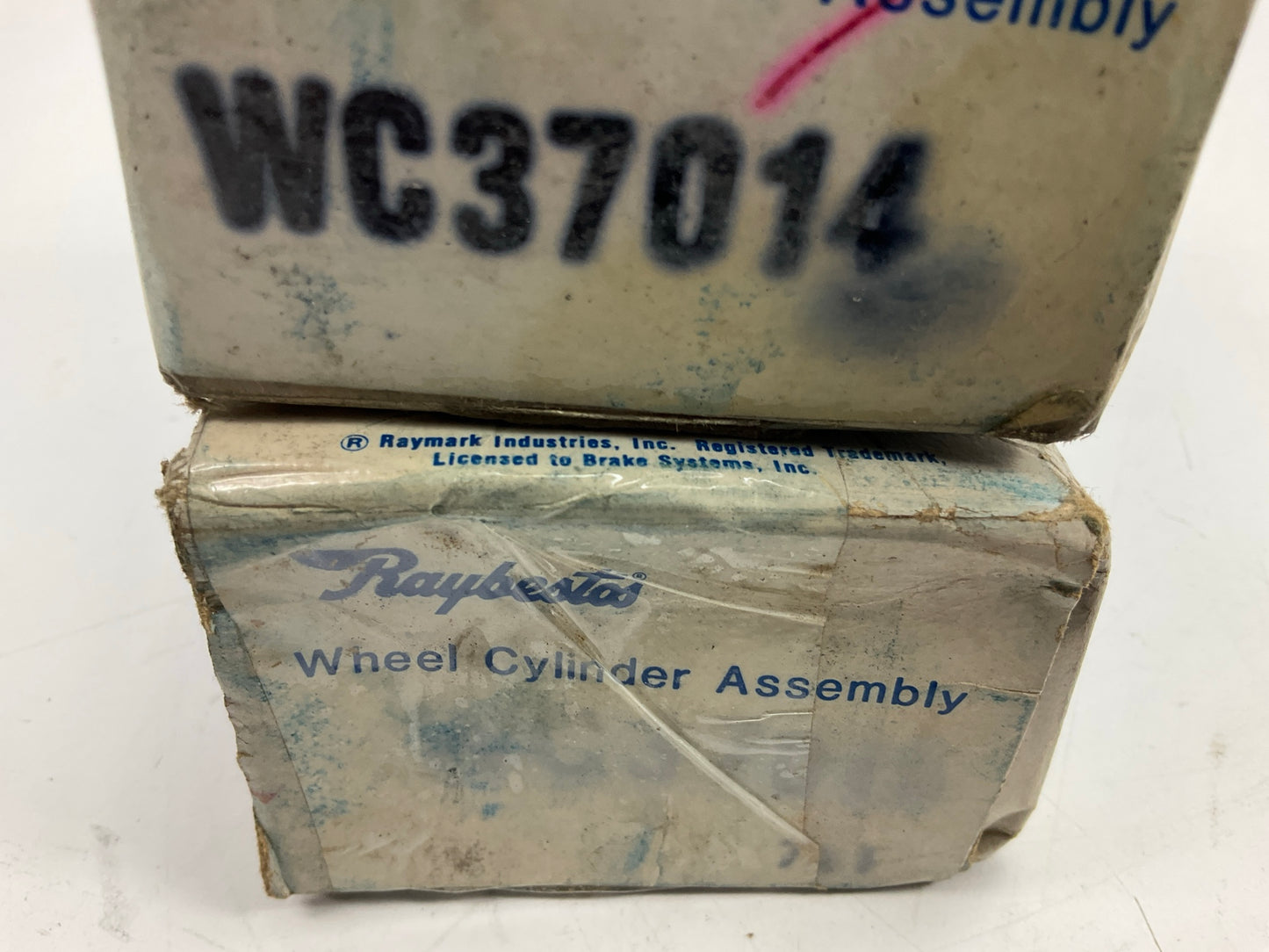 Raybestos WC37014 & WC37015 Drum Brake Wheel Cylinder - Front Left & Right SET