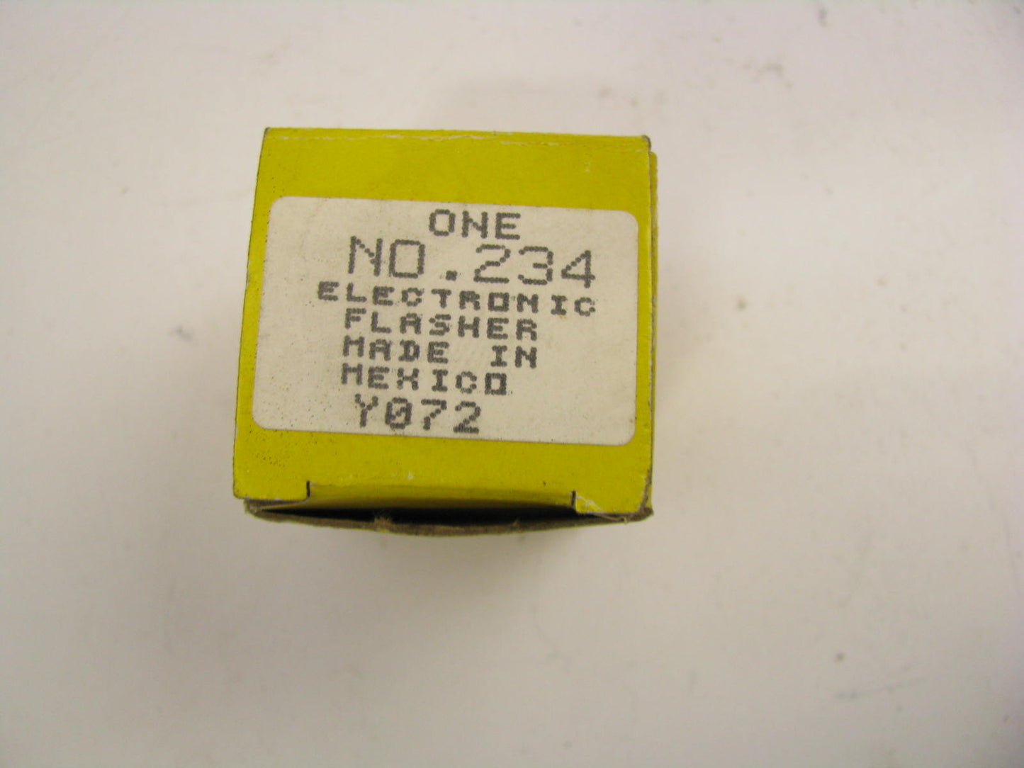 Buss 234 Hazard Warning Light Flasher 24 Volts, 20 Amps Max. 3-prong.