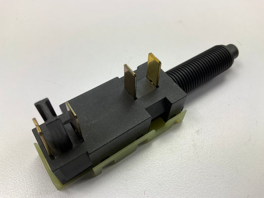 BWD S871P Brake Light Switch - W/o Cruise Control / Auto Trans