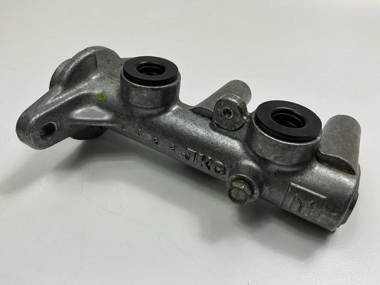 REMAN. Cardone 11-2303 Brake Master Cylinder For 1985-89 I-Mark, 85-88 Spectrum